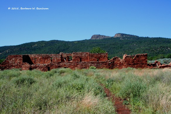 Photo Prompt - © 2015, Barbara W. Beacham